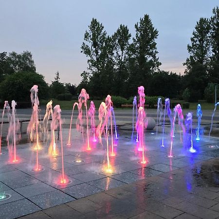 4 Pokoje, Oddzielne Biuro Do Pracy, Kominek, Klimatyzacja, Idealne Dla Rodzin Z Dziecmi, Przy Parku Na Wyspie Piła Extérieur photo